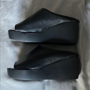 Women's Black Platform Slide Sandals